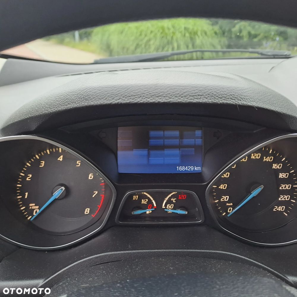 Ford Kuga - 8