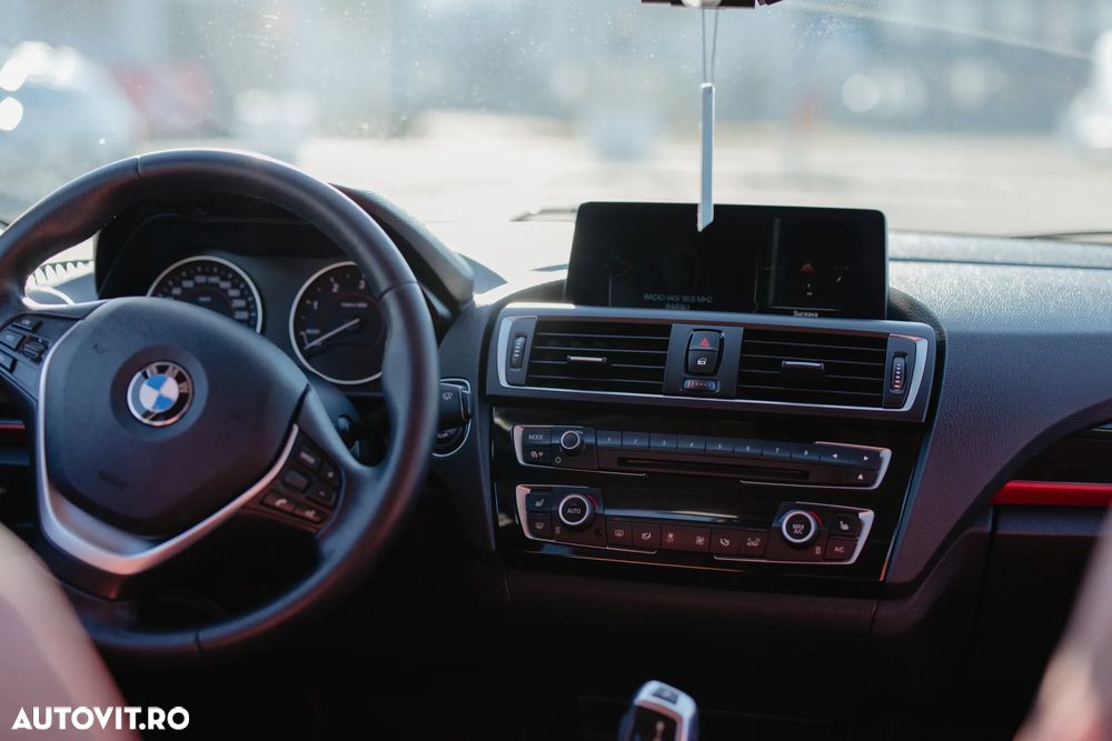 BMW Seria 1 118d Aut. Sport Line - 24