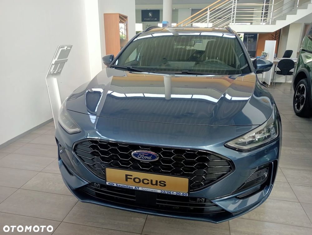 Ford Focus 1.0 EcoBoost mHEV ST-Line X - 2