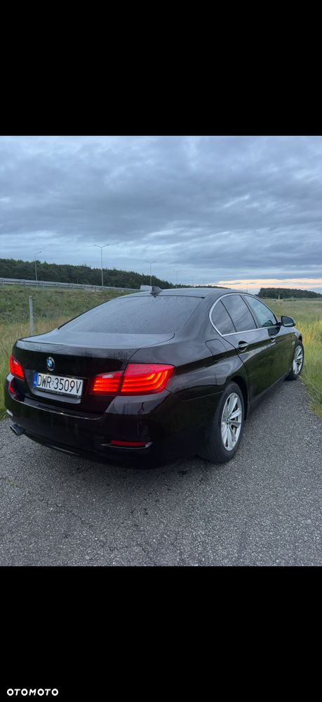 BMW Seria 5 520d Luxury Line - 4