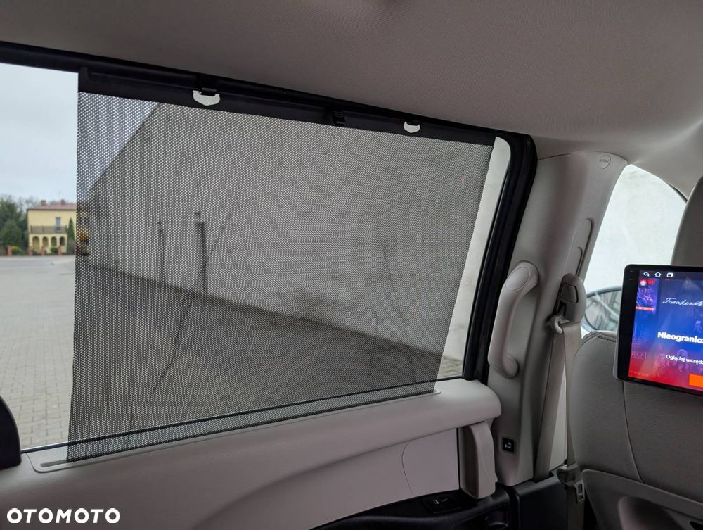 Chrysler Pacifica - 26