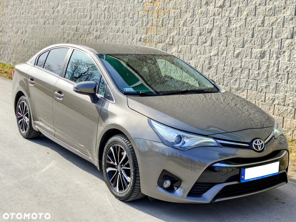 Toyota Avensis 2.0 D-4D Prestige - 3
