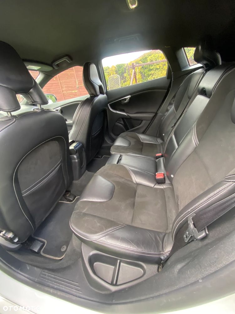 Volvo V40 - 9