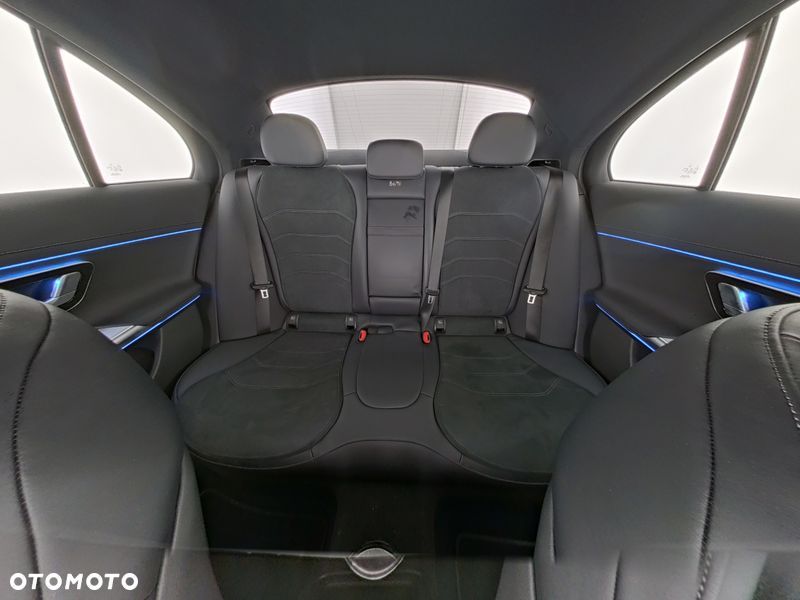 Mercedes-Benz Klasa E 220 d mHEV AMG 9G-Tronic - 9