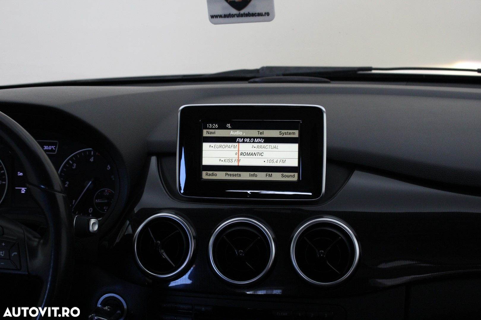 Mercedes-Benz B - 15
