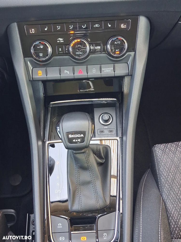 Skoda Karoq 2.0 TDI SCR 4x4 DSG Style - 32