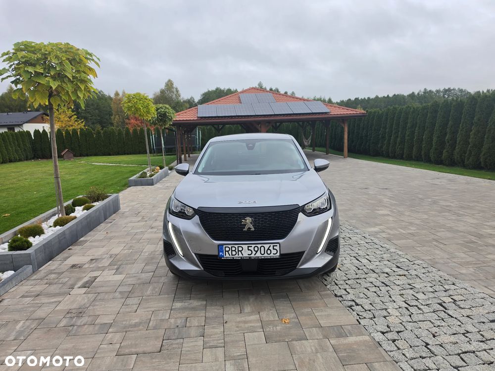 Peugeot 2008 1.2 Pure Tech Allure S&S - 16