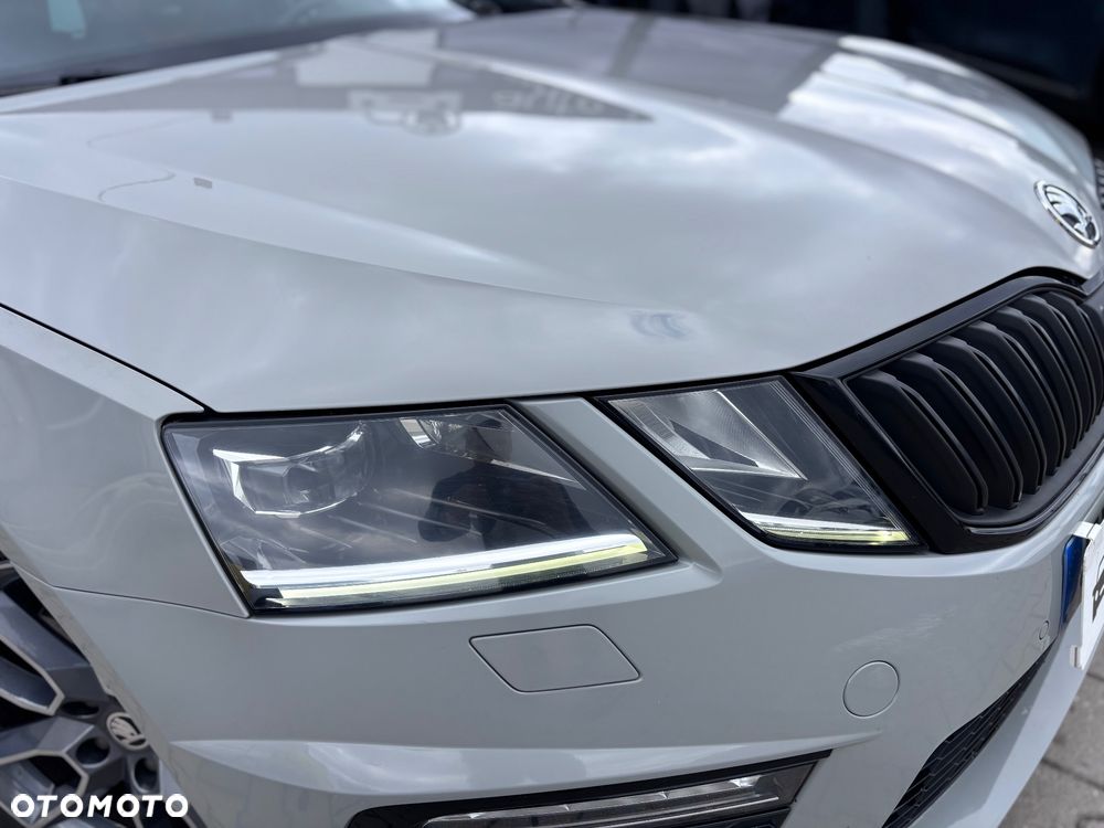 Skoda Octavia 2.0 TSI RS - 11