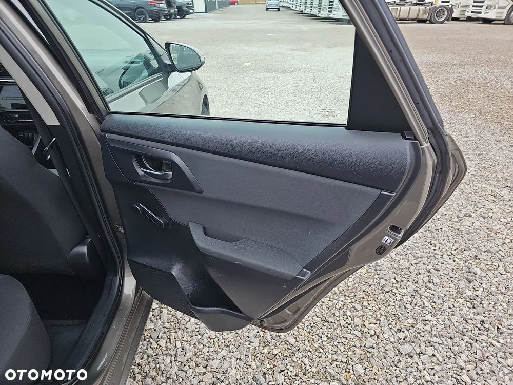 Toyota Auris 1.6 Active - 24