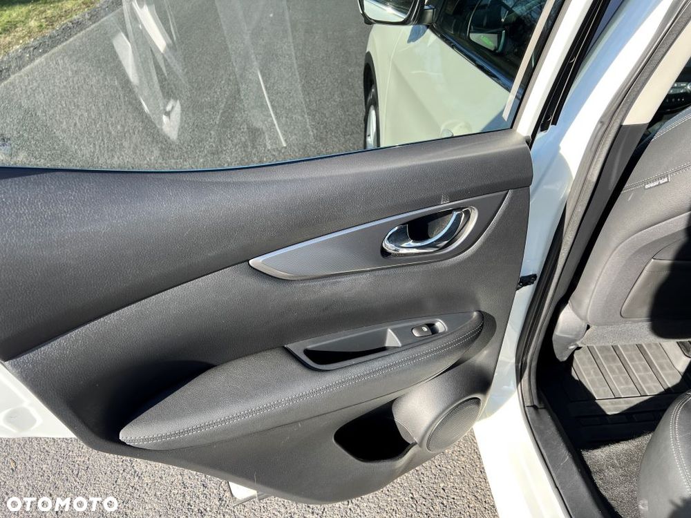 Nissan Qashqai 1.6 DCi 4x4 Tekna+ - 11