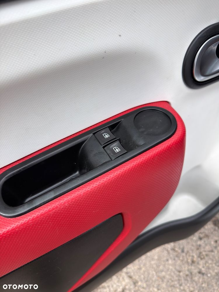 Renault Twingo ENERGY TCe 90 Bizuu - 16