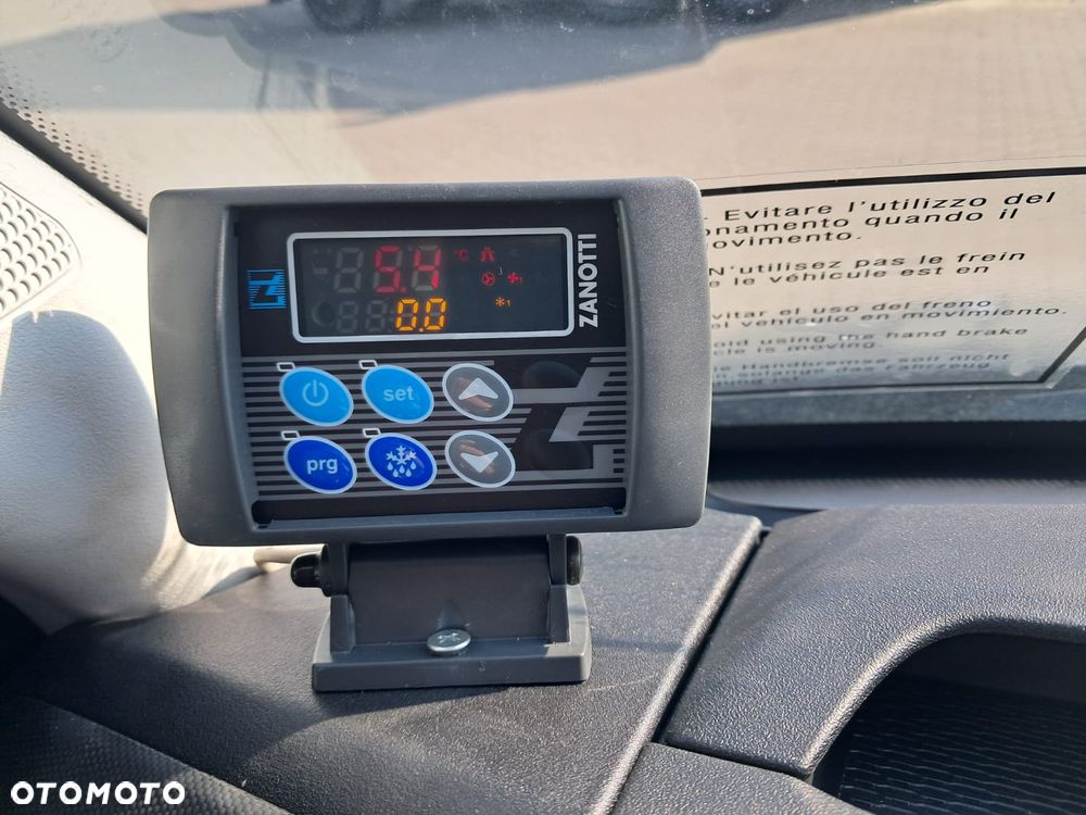 Iveco Daily 50C16H3.0Z izoterma z Agregatem z grzaniem - 3