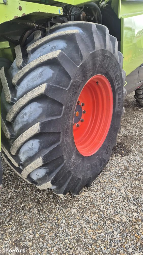 Claas Medion 340 - 13