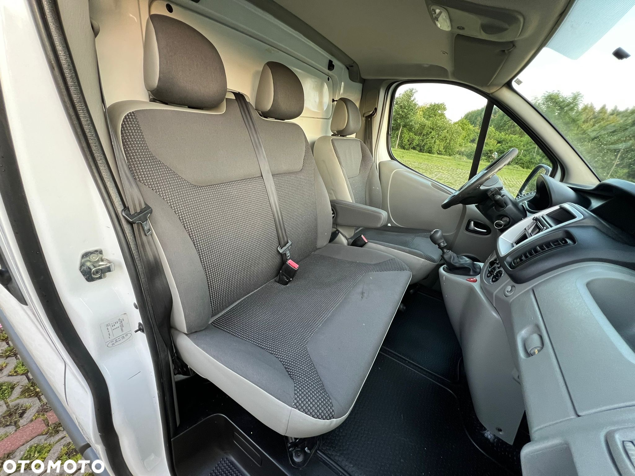 Opel Vivaro - 15