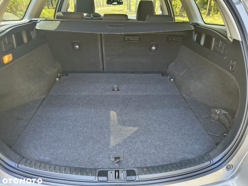 Toyota Auris 2.0 D-4D Executive - 16