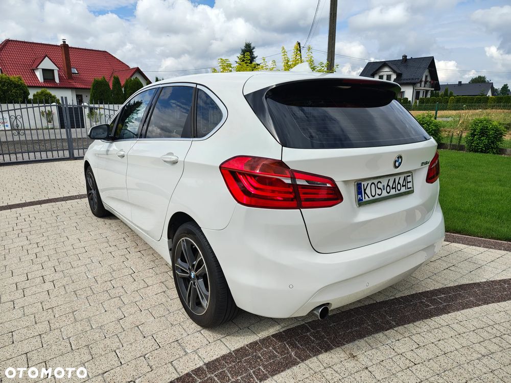 BMW Seria 2 216d - 3