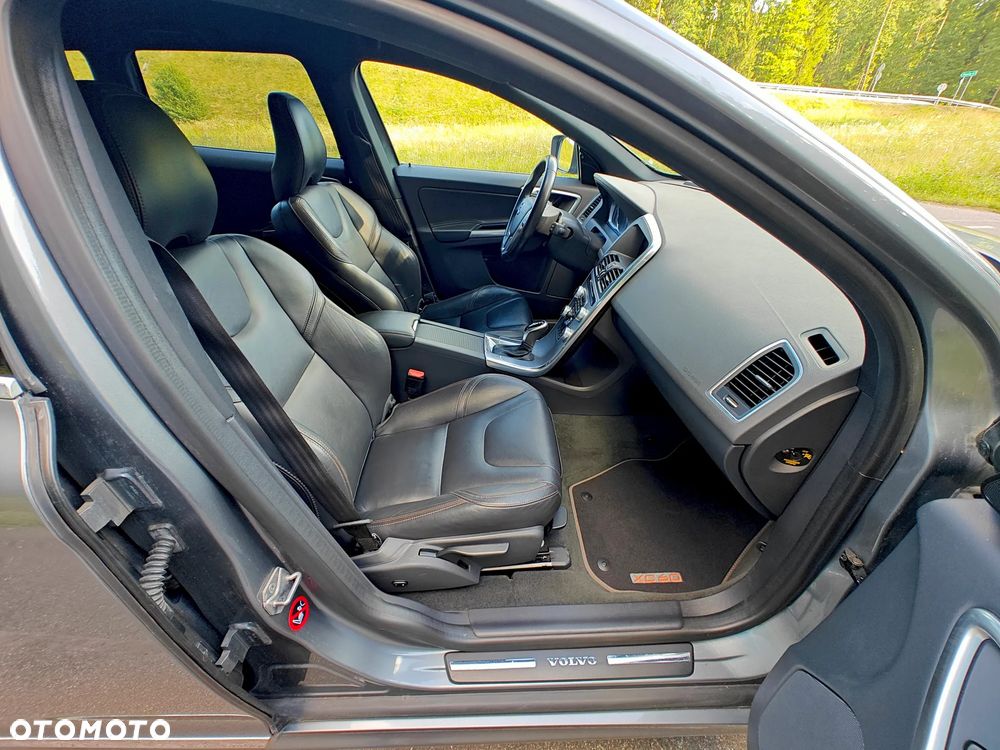 Volvo XC 60 D4 Geartronic Summum - 31