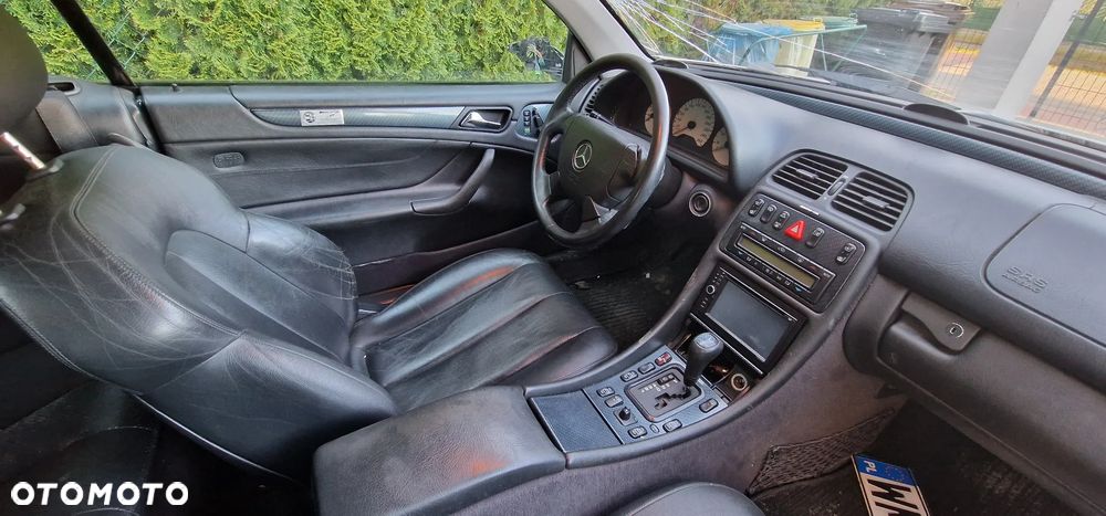 Mercedes-Benz CLK - 11