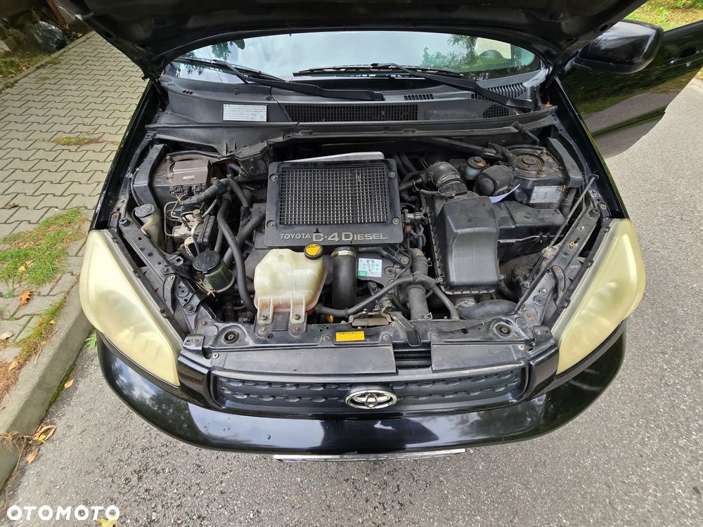 Toyota RAV4 D-4D 4x4 - 24