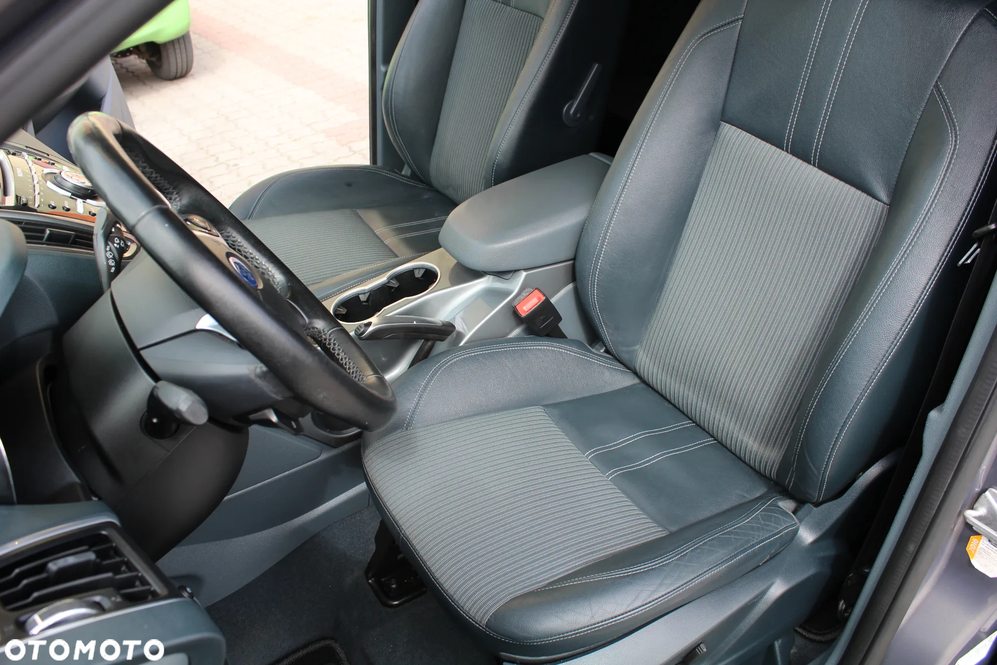 Ford Grand C-MAX - 20
