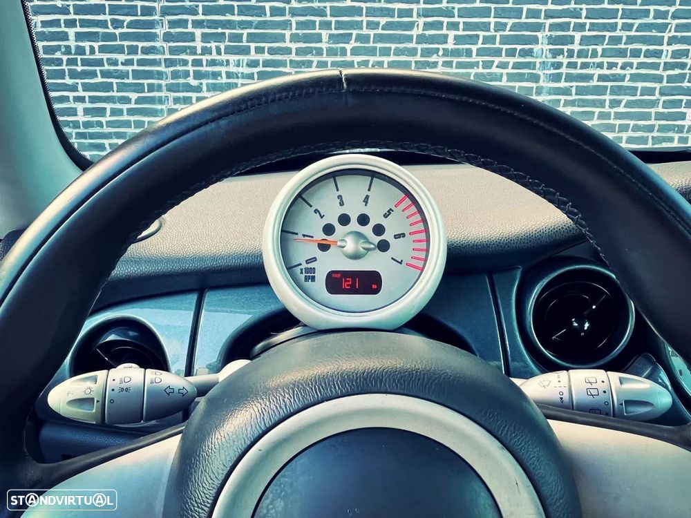 MINI 3 Portas One 1.4 D - 12