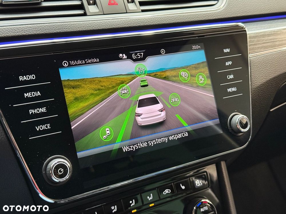Skoda Superb 2.0 TSI Style DSG - 41