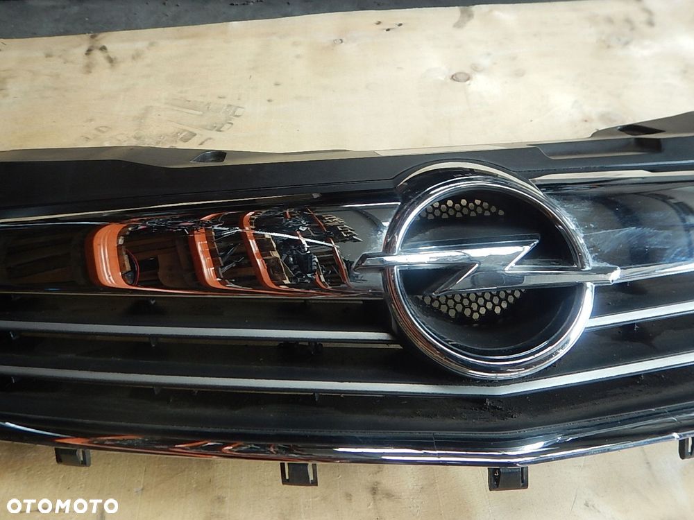 atrapa grill opel astra 3 iii h lift - 9