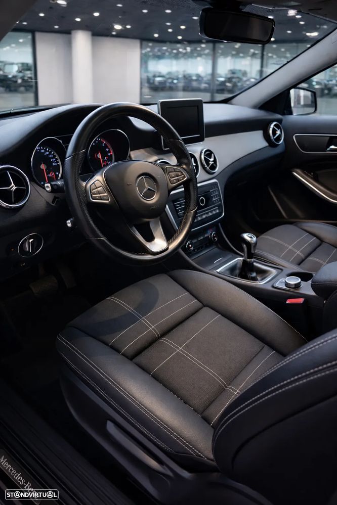 Mercedes-Benz GLA 180 CDI Urban - 5