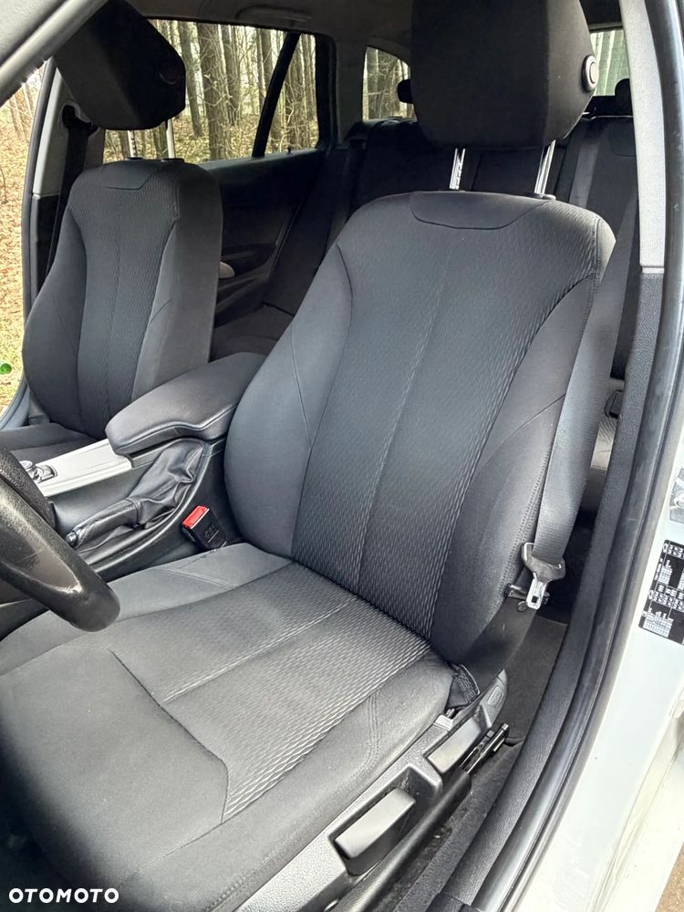 BMW Seria 3 318d Sport Line Shadow - 20