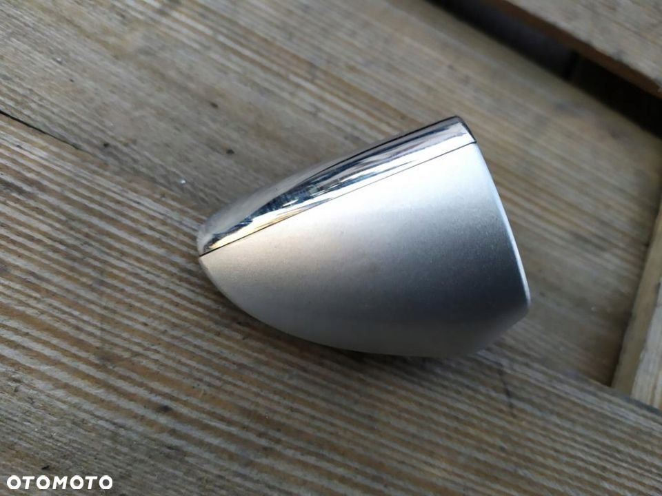 MERCEDES W211 E-KLASA ZAŚLEPKA WKŁADKI KLAMKI 775 - 2