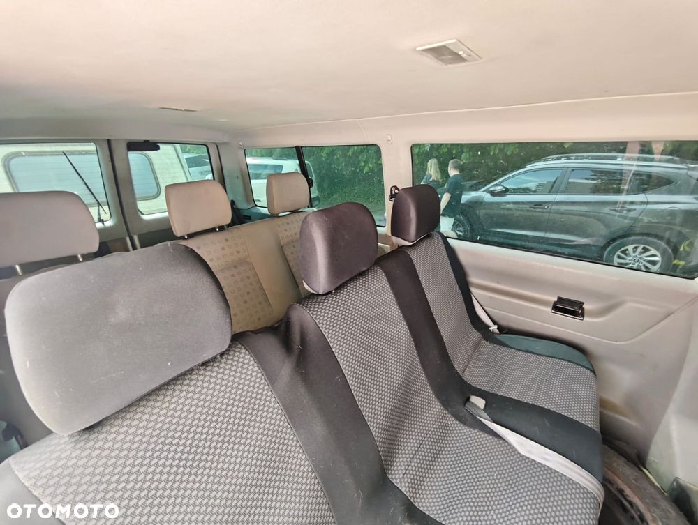 Volkswagen Transporter - 27
