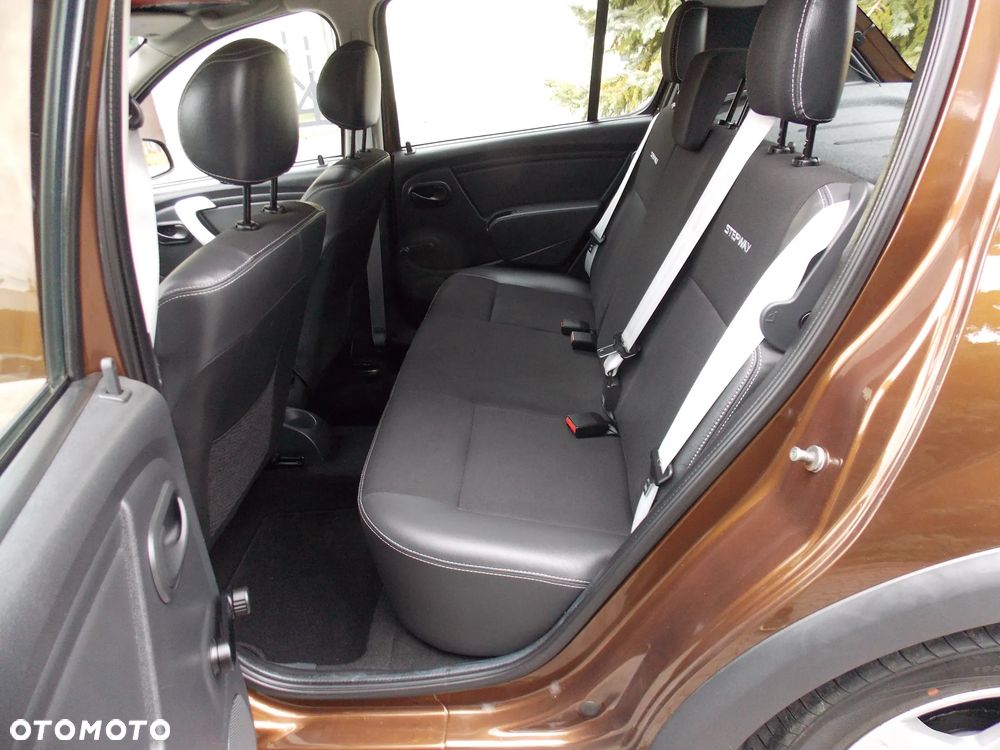 Dacia Sandero Stepway2 1.6 - 21