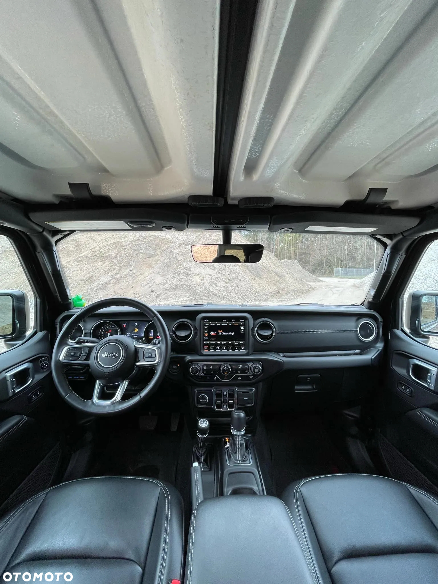 Jeep Wrangler - 11