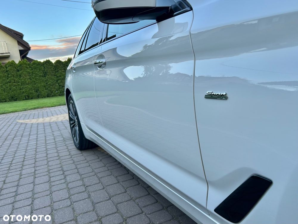 BMW Seria 5 520d Sport Line sport - 26