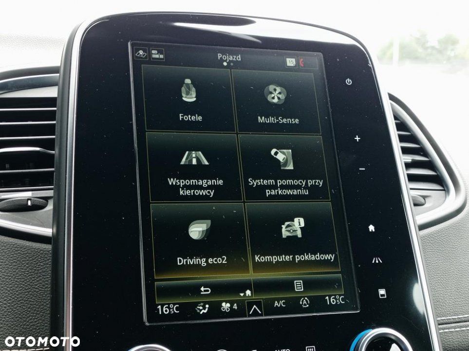 Renault Grand Scenic - 39