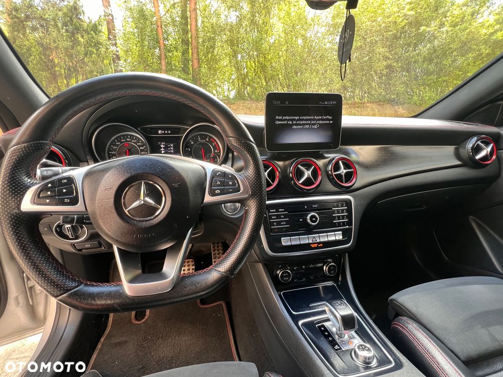 Mercedes-Benz CLA AMG 45 4Matic AMG Speedshift 7G-DCT Yellow Night Edition - 5