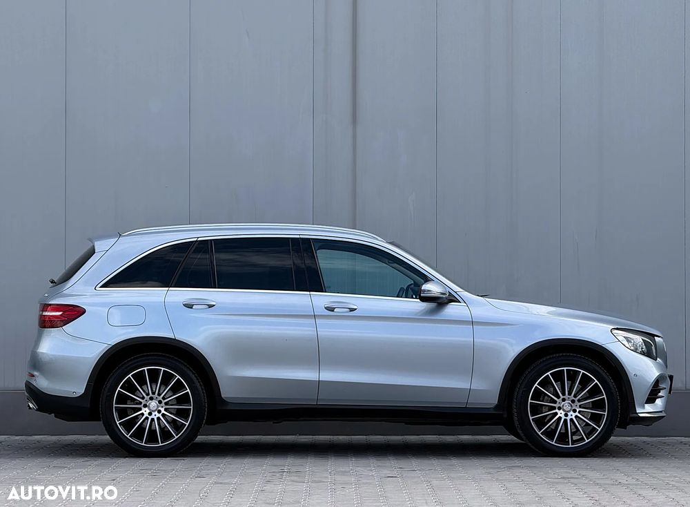 Mercedes-Benz GLC 250 d 4MATIC 9G-TRONIC AMG Line - 9
