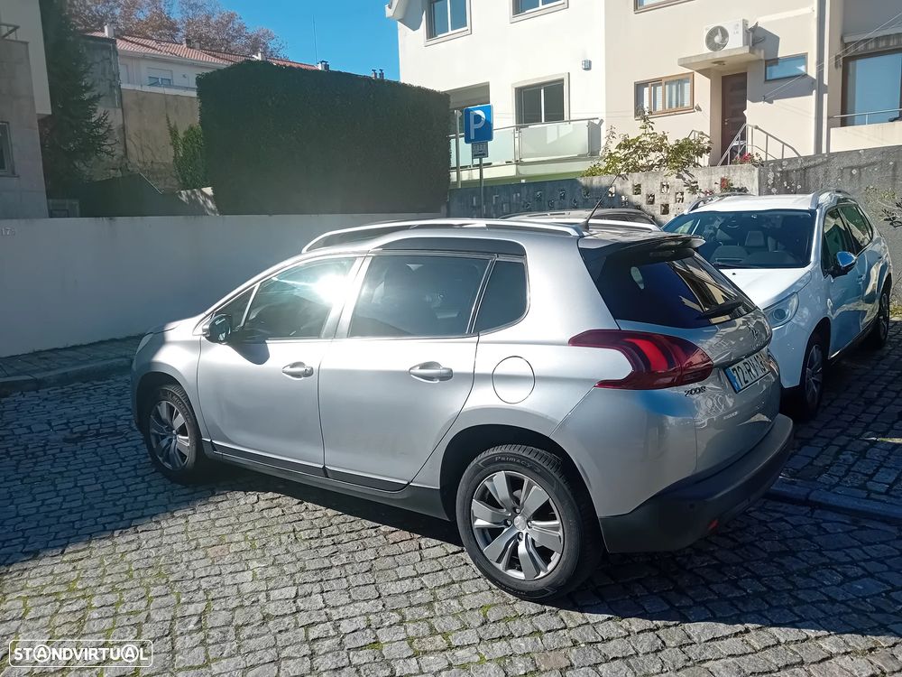 Peugeot 2008 1.6 BlueHDi Style - 18