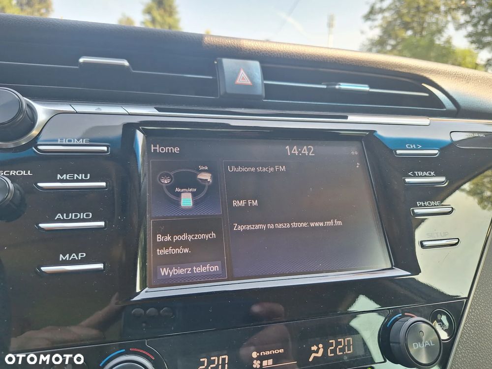 Toyota Camry 2.5 Hybrid Comfort CVT - 30