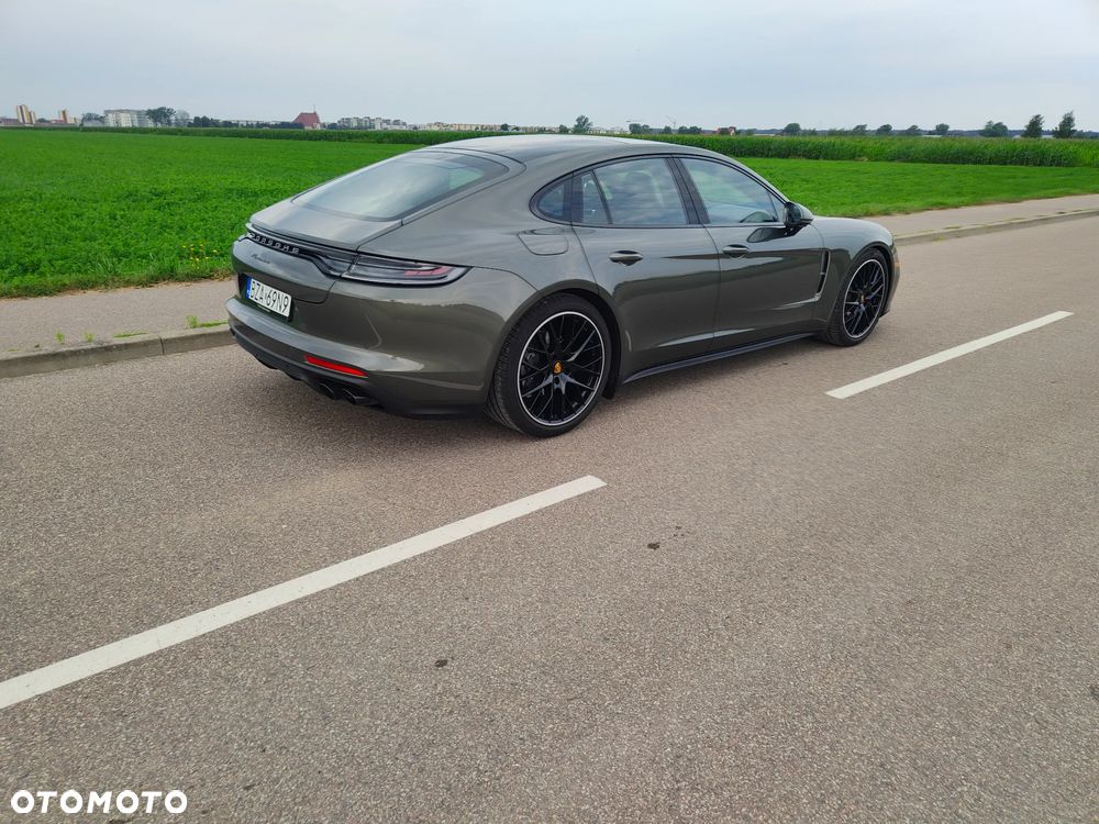 Porsche Panamera 4 Platinum Edition - 26