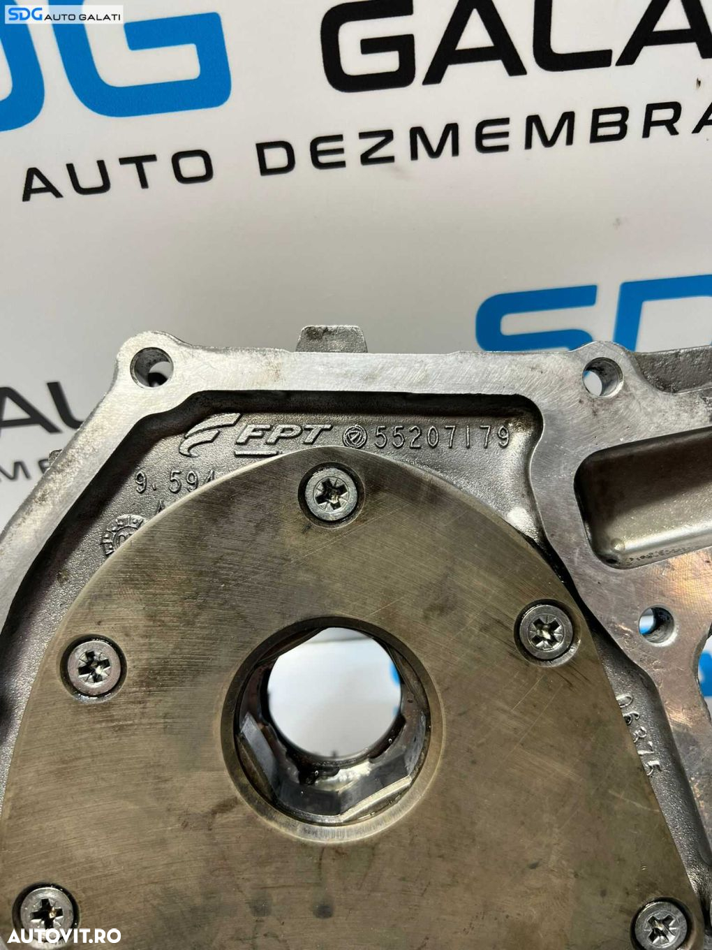 Pompa de Ulei Capac Semering Fulie Vibrochen Arbore Cotit Fiat Doblo 2 1.6 JTD 2010 - 2018 Cod 55207179 - 3