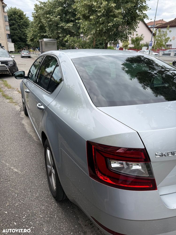 Skoda Octavia 1.6 TDI Style - 11