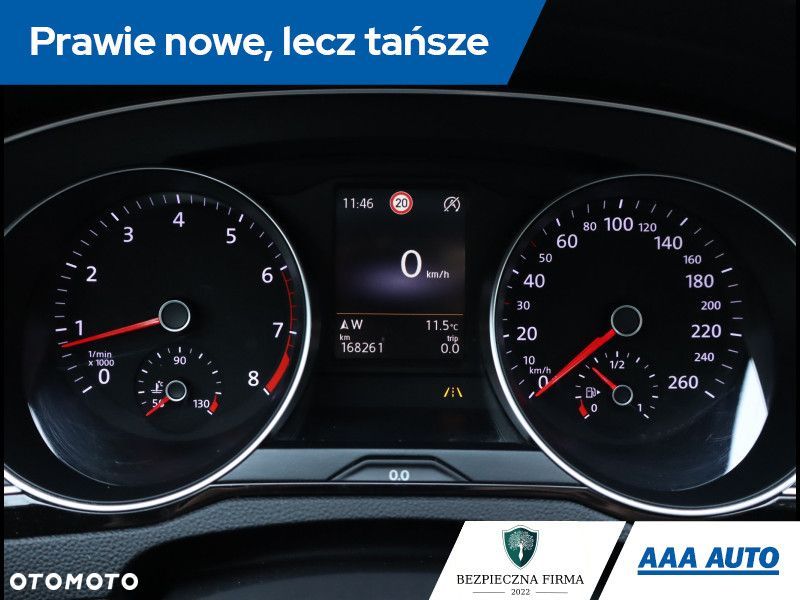 Volkswagen Passat - 12