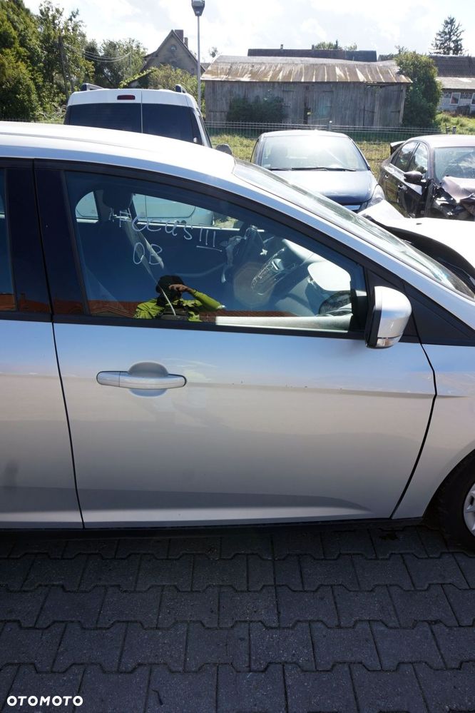 DRZWI PRZEDNIE PRAWE FOCUS III MK3 KOMBI 0B OB  SREBRNY FORD 2010-2014 - 1