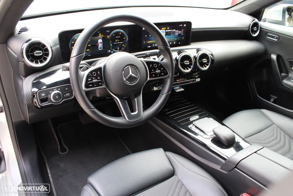 Mercedes-Benz A 180 Limousine d 8G-DCT AMG Line - 7