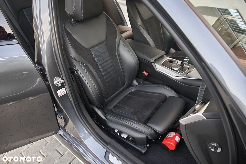 BMW Seria 3 320d xDrive M Sport Shadow - 27