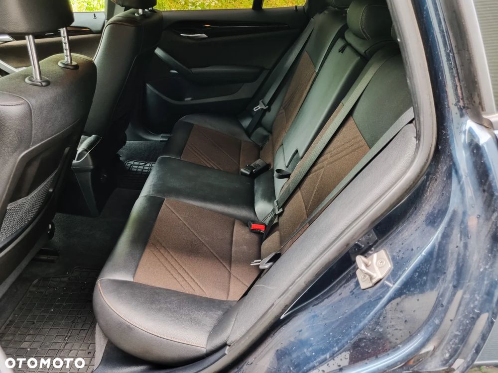 BMW X1 - 32