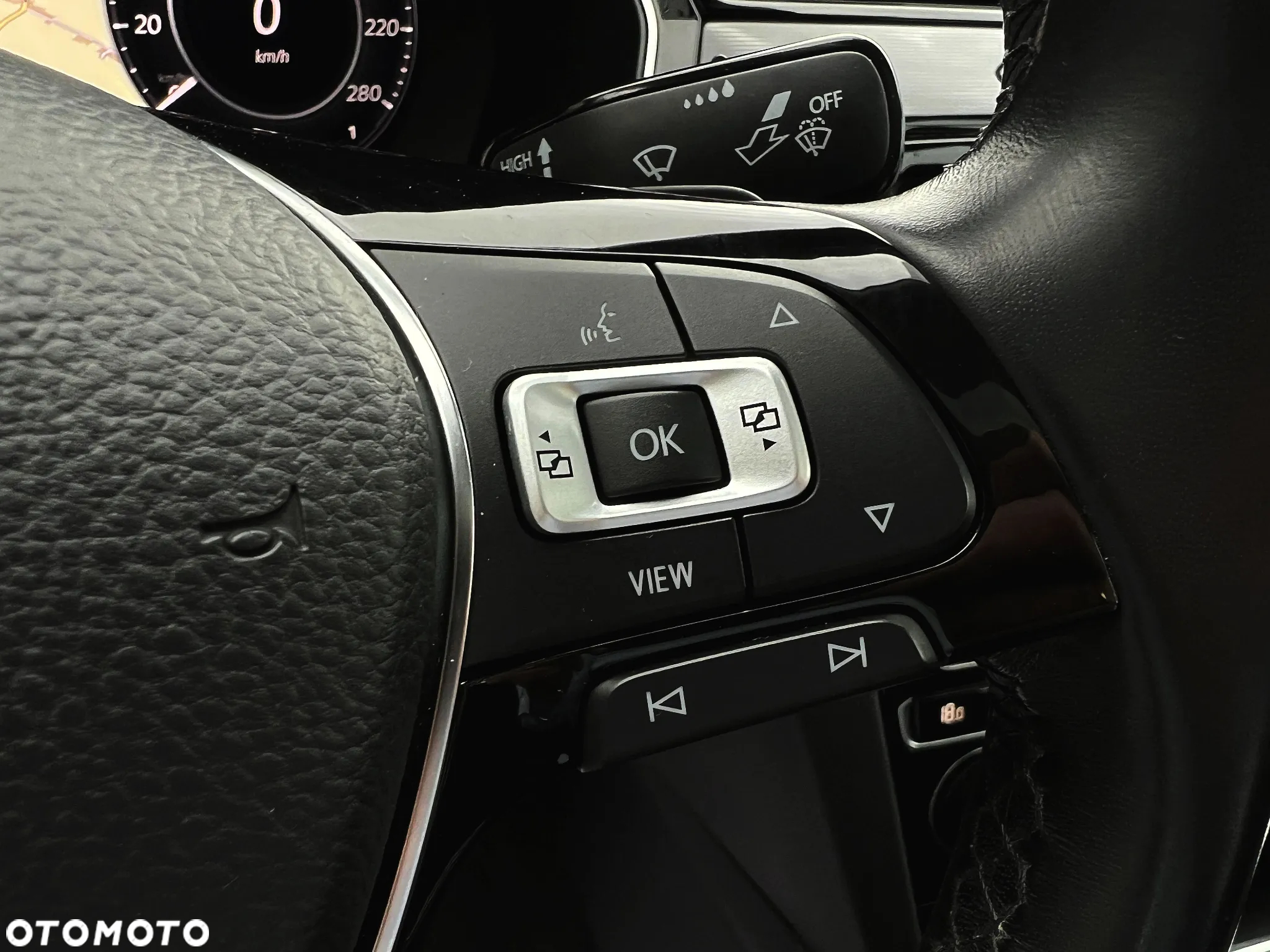 Volkswagen Arteon 2.0 TDI SCR DSG Elegance - 28