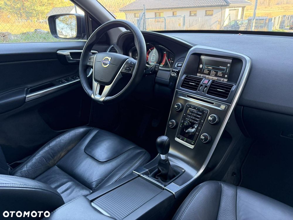 Volvo XC 60 D4 Edition Pro - 33