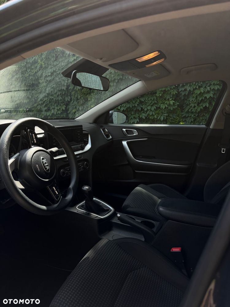 Kia Ceed 1.0 T-GDI M - 10